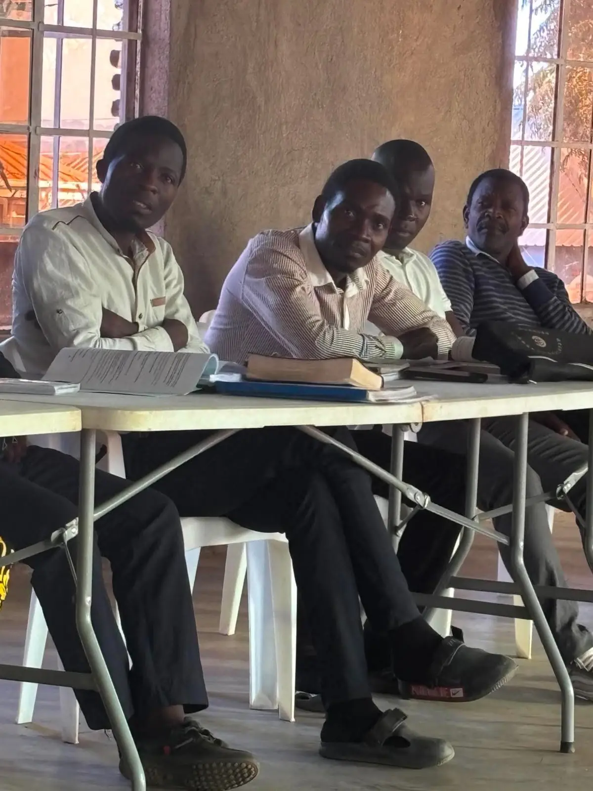 Participants focused during a GlobalROAR School Term 5 teaching session